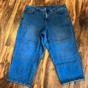 Universal Standard Boyfriend Bae Cropped Denim, size 18